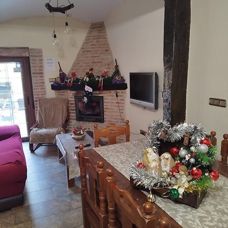 טורדסיאס Vivienda Turistica El Caneco מראה חיצוני תמונה