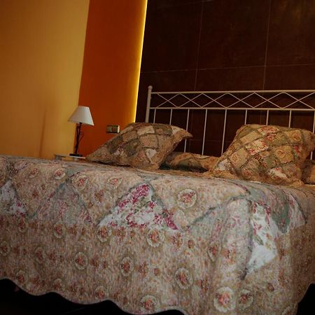 טורדסיאס Vivienda Turistica El Caneco חדר תמונה