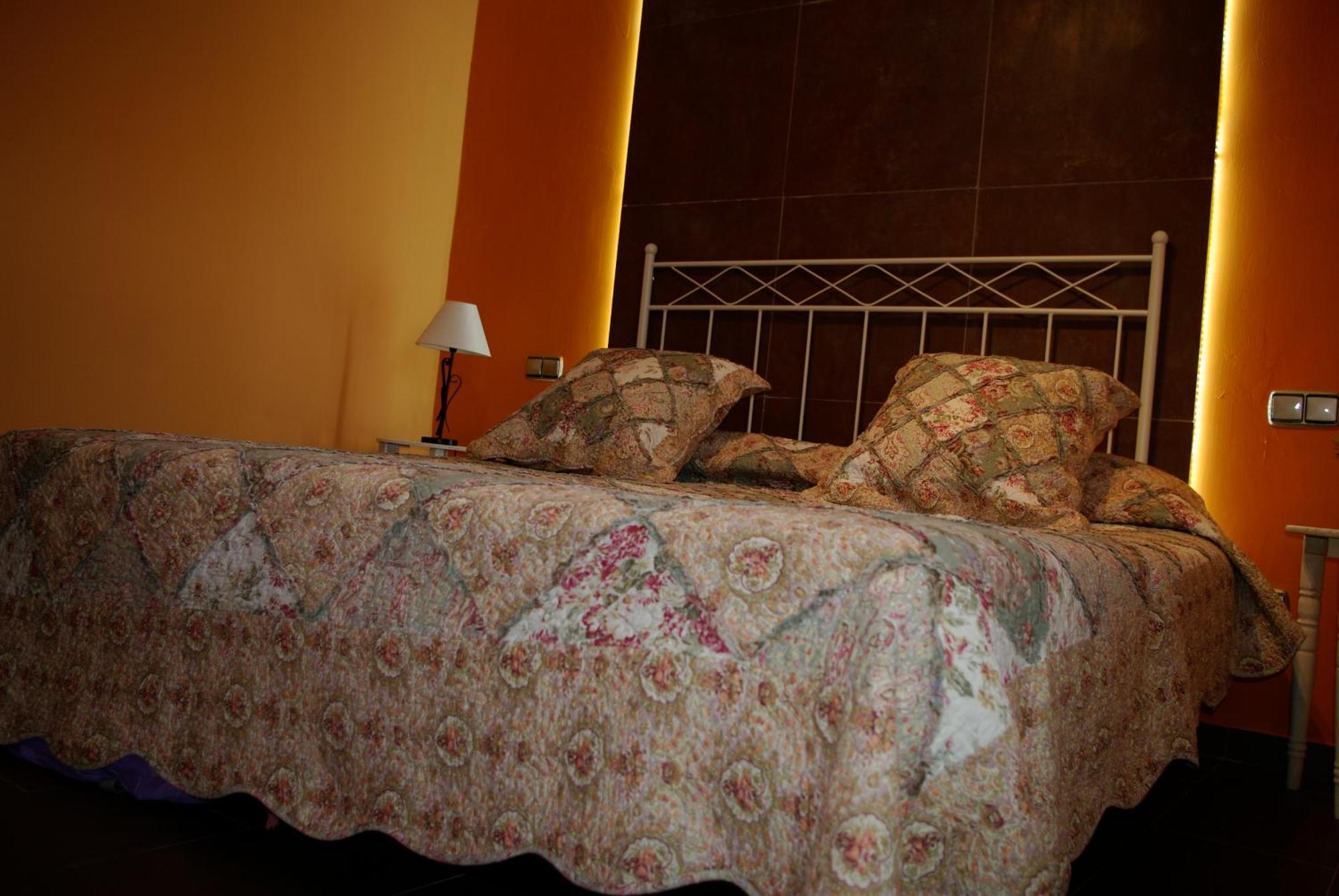 טורדסיאס Vivienda Turistica El Caneco חדר תמונה